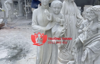 Tượng Đức Mẹ Sầu Bi bằng đá tại Trường Thanh 