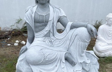 Quá trình điêu khắc Tượng Phật Bà Quan Âm bằng đá (1)