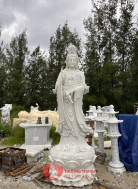 Tượng Phật Quan Âm Đứng Trên Đài Sen - 0041