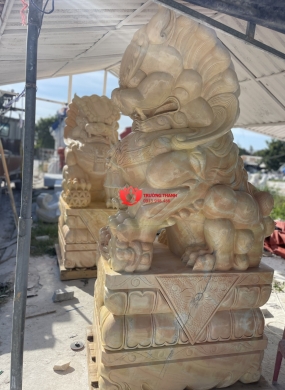 Tượng Kỳ Lân Đá Vàng - kỳ lân đá