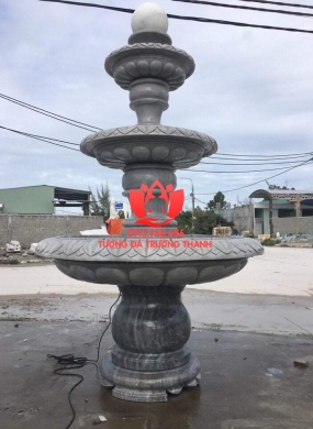 Đài nước bằng đá Đà Nẵng