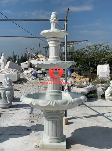 Đài phun nước bằng đá