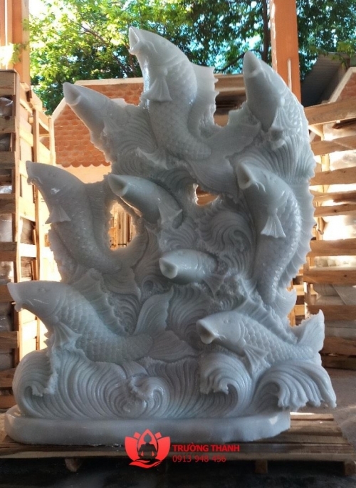 Tượng cá chép phun nước bằng đá tự nhiên