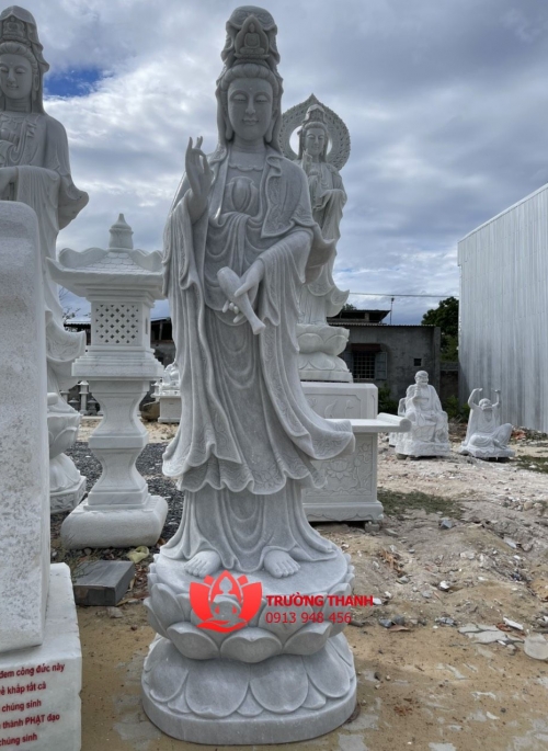 Tượng Quan Âm Bồ Tát Đứng Trên Đài Sen - 0013