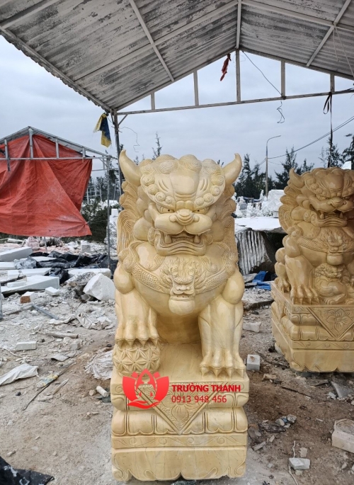 Cặp Kỳ Lân Đá Vàng 
