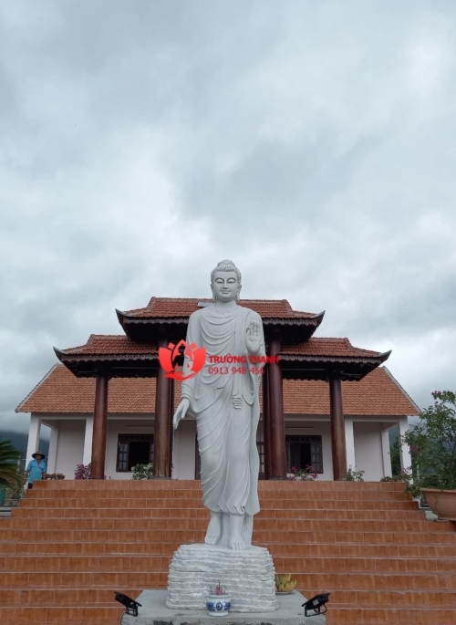 Tượng thích ca khất thực
