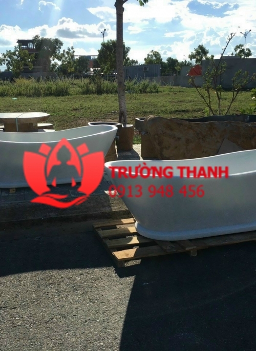 bồn tắm bằng đá tự nhiên