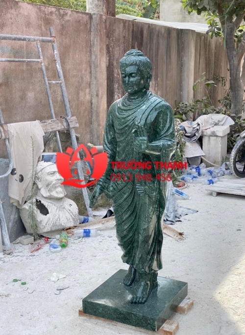Tượng ngài thích ca khất thực